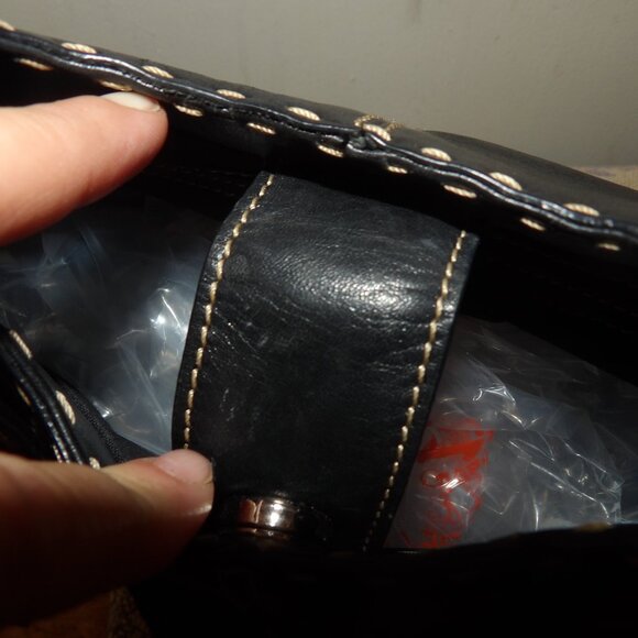 Vintage 90s Fossil Black Leather Hobo Bag #75032 - Picture 5 of 8